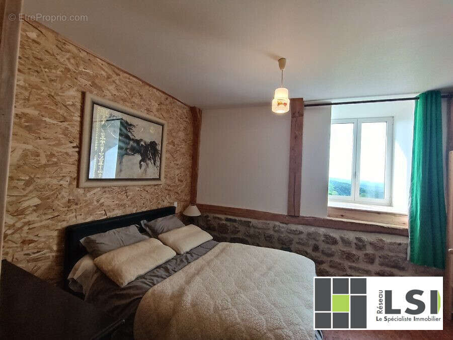 Maison à LACHAPELLE-GRAILLOUSE