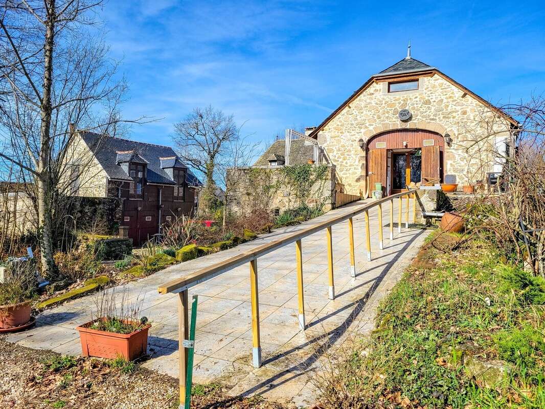 Maison à MORLHON-LE-HAUT