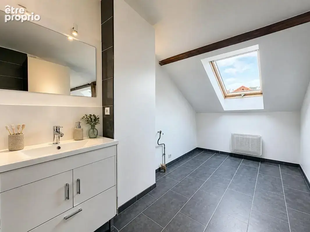 Maison de 5 pièces de 100 m² à Rosny-sous-Bois - photo 11