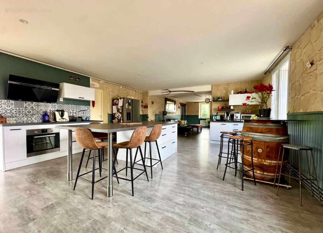 Maison à LA SALVETAT-SUR-AGOUT