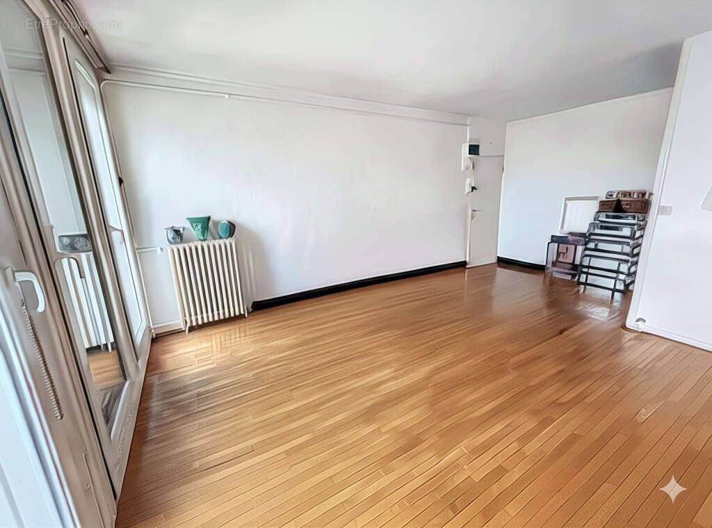 Appartement à MONTROUGE