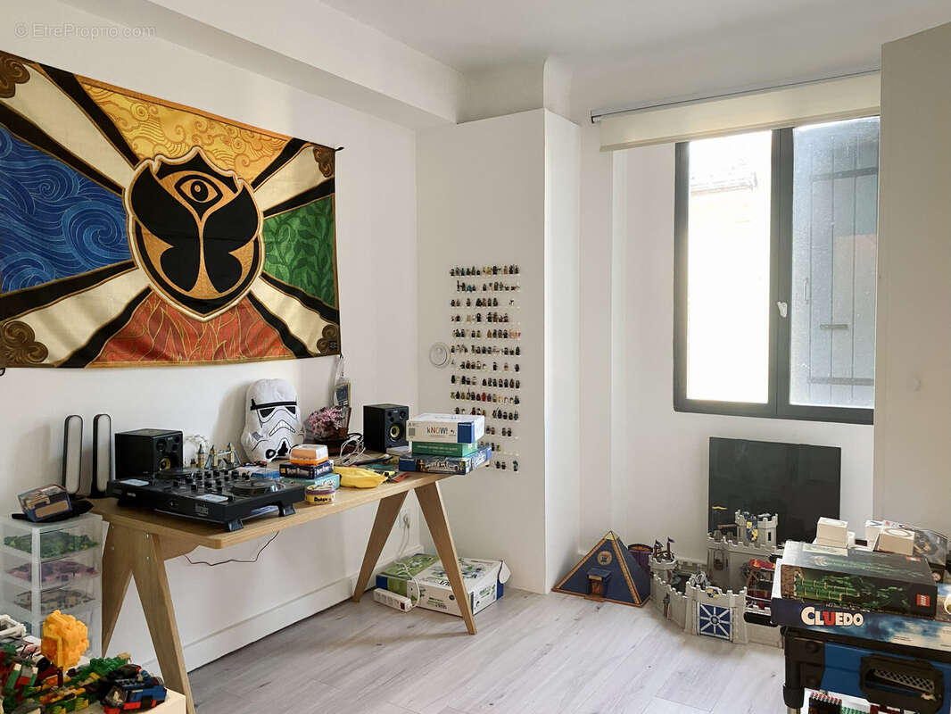 Maison à CHANTEMERLE-LES-BLES