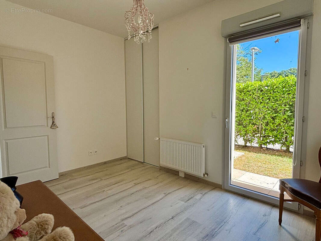 Appartement Villette D Anthon RDJ 3 pièce(s) 62.98 m2 - photo 9
