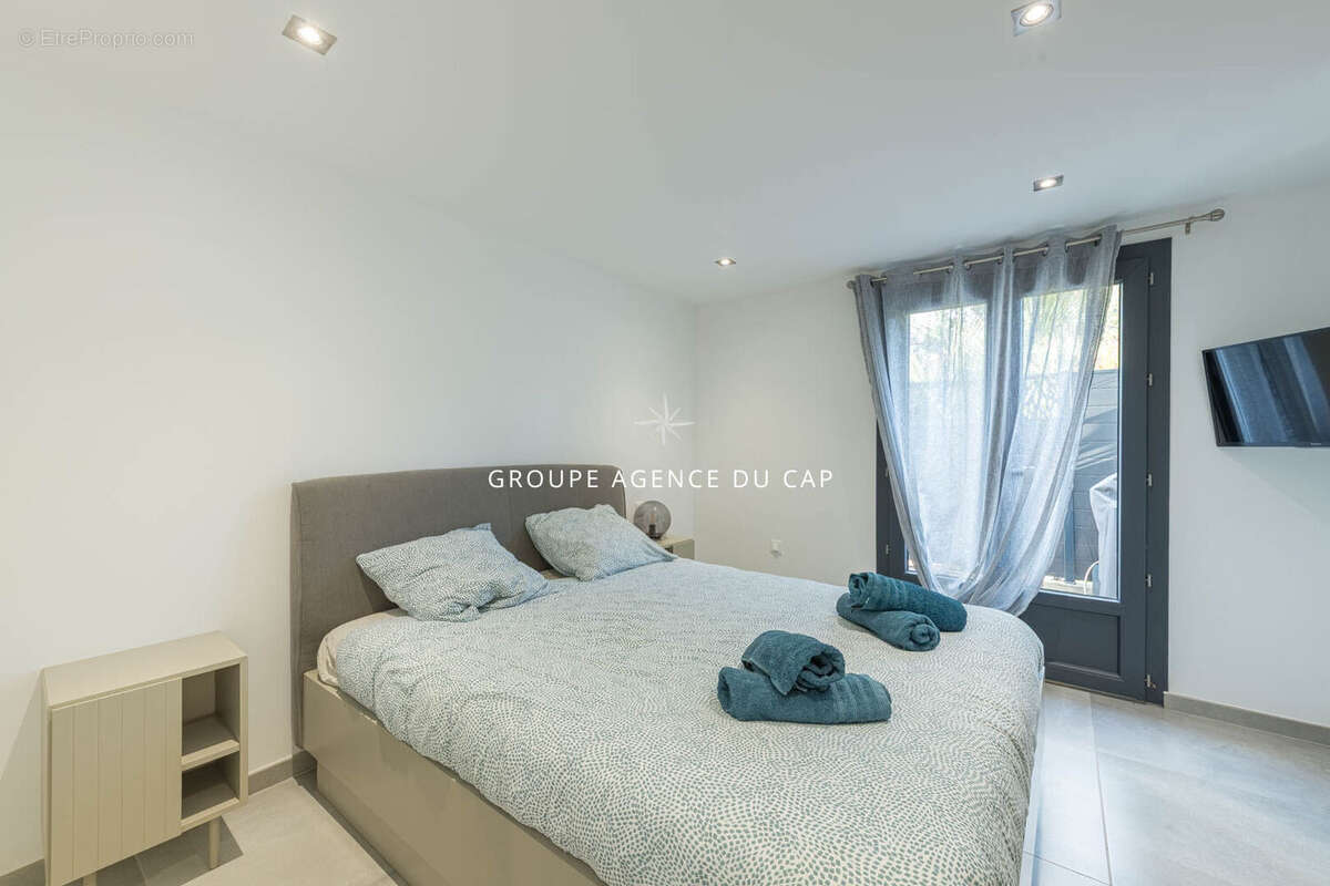 Villa  250 m2  4 chambres et une dependance frejus - photo 15