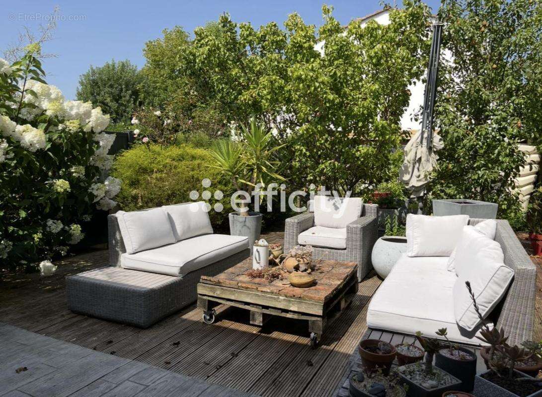 Maison à SAINT-GELAIS