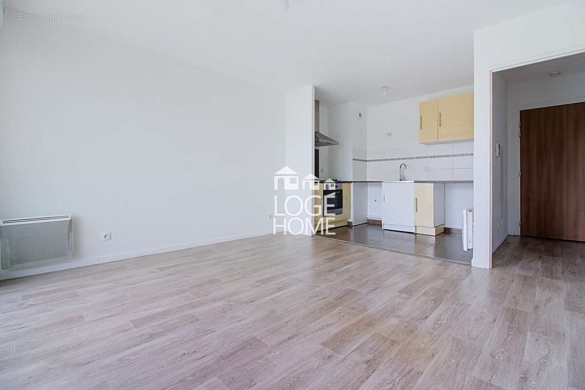 Appartement 44 m² à Wattrelos  - photo 2