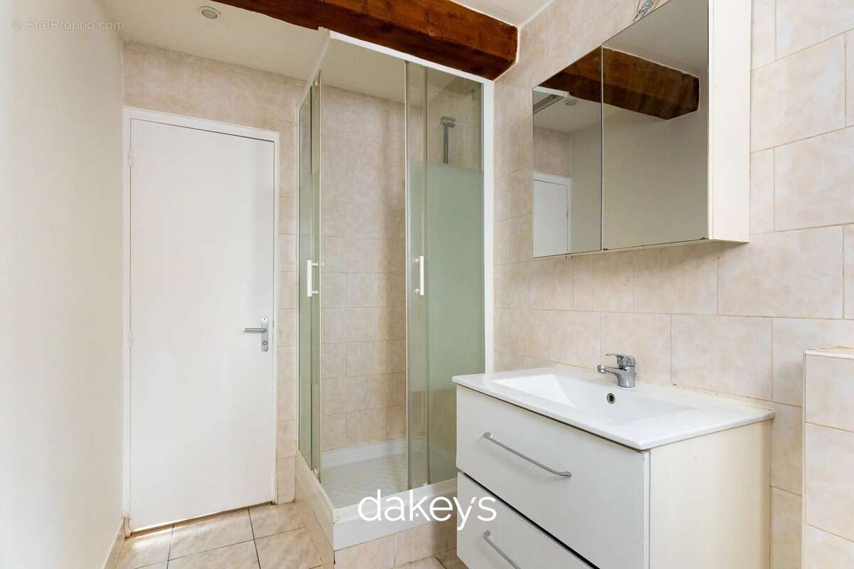 Appartement à MARSEILLE-6E