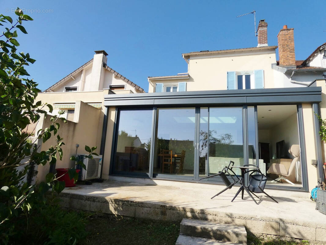 Maison à PONTOISE