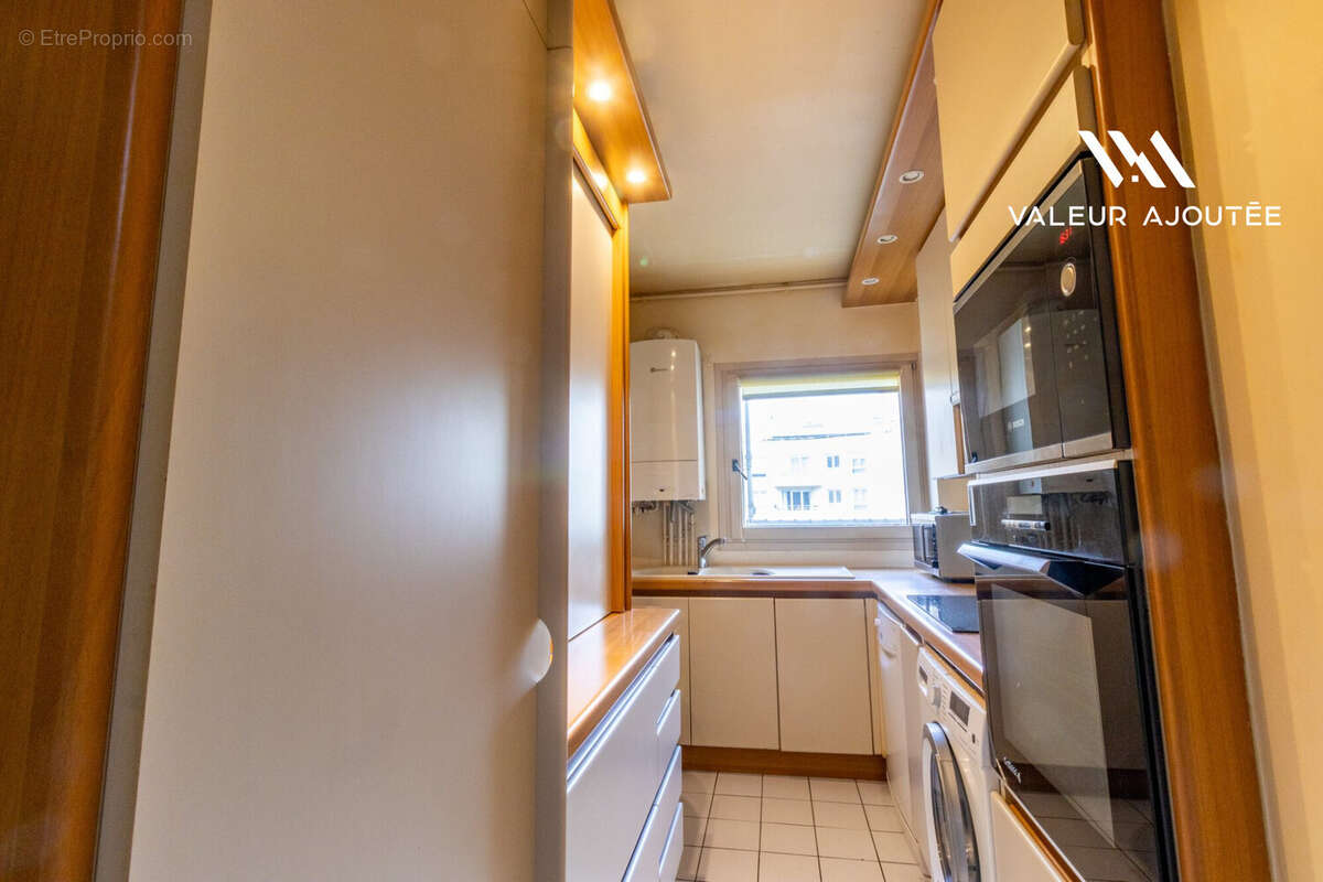 Appartement à LEVALLOIS-PERRET
