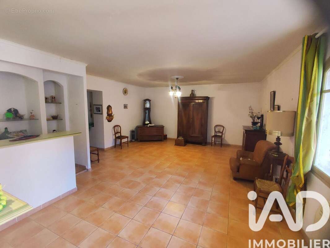 Maison 285 m² à Gabian  - photo 8