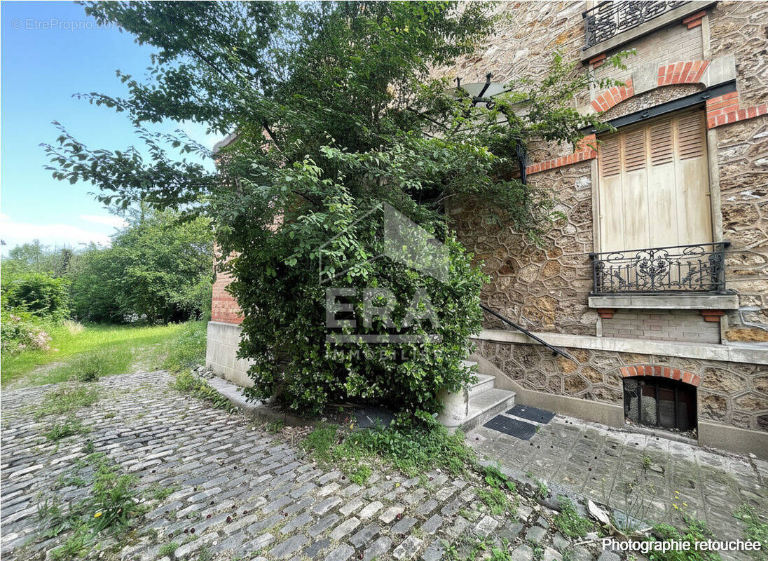 Autre à MAISONS-ALFORT