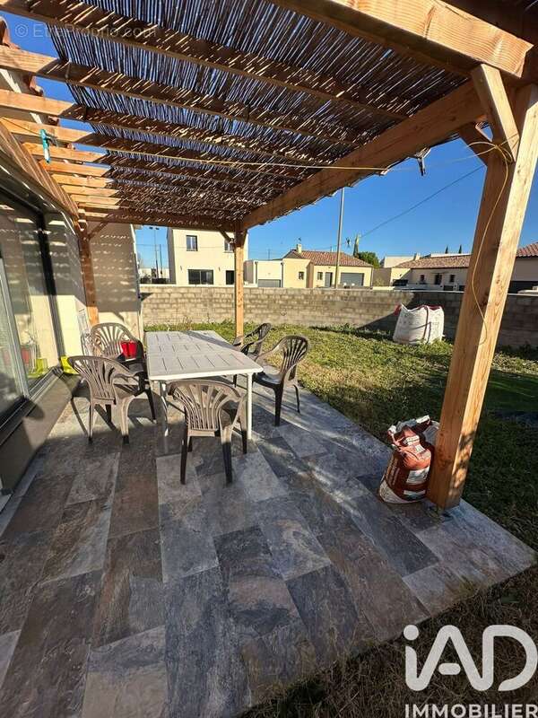 Photo 2 - Maison à UZES