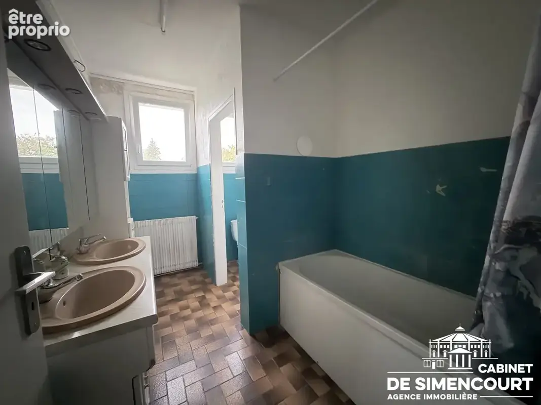 ESSERTAUX -  Maison individuelle avec jardin et nombreuses possibilités - photo 6