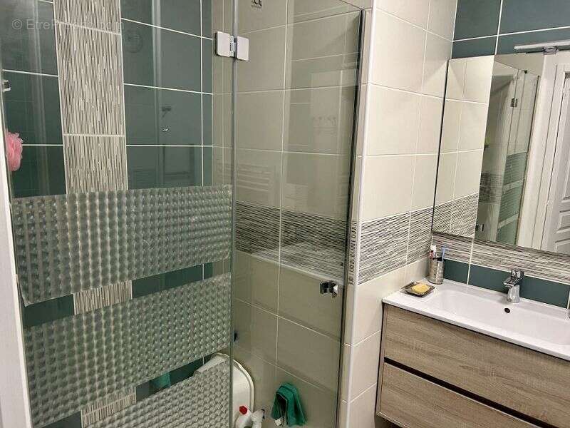 Appartement à MONTROND-LES-BAINS
