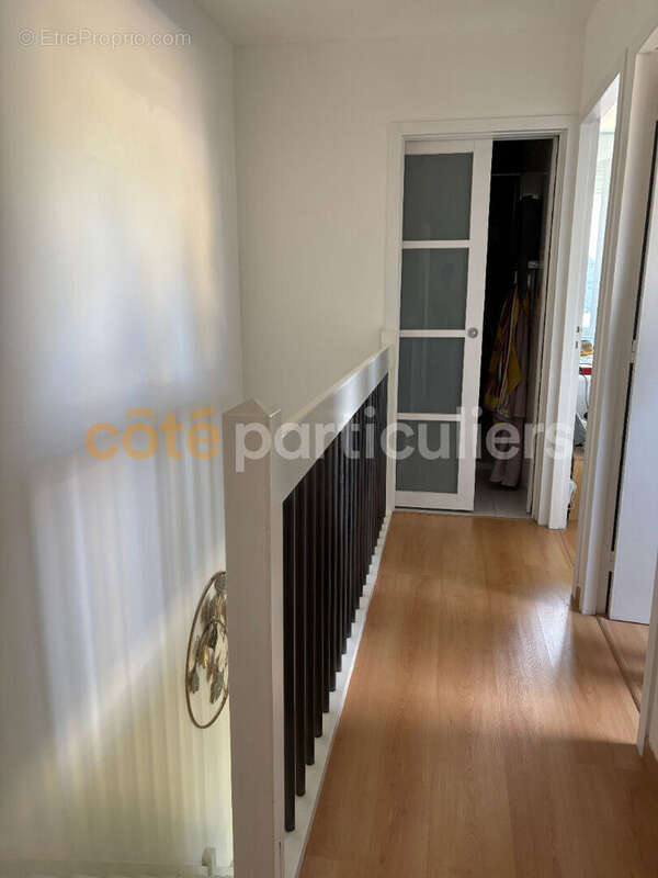 Appartement à ONET-LE-CHATEAU