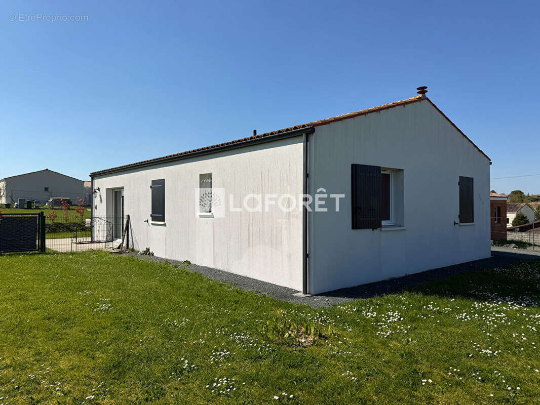 Maison à LA JARD