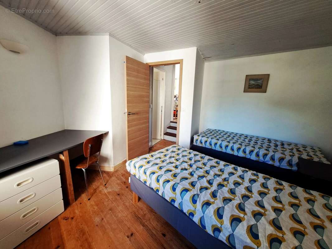 Maison à LAUZES