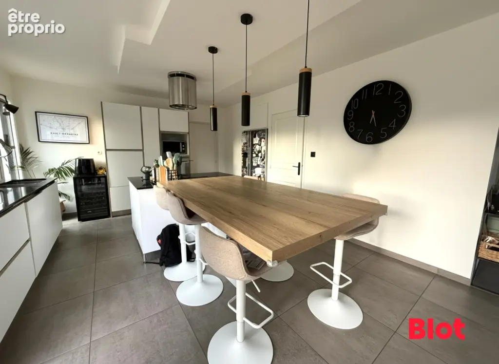 Maison 7 pièces 147 m² à vendre à Saint-Gregoire (35760) - photo 3