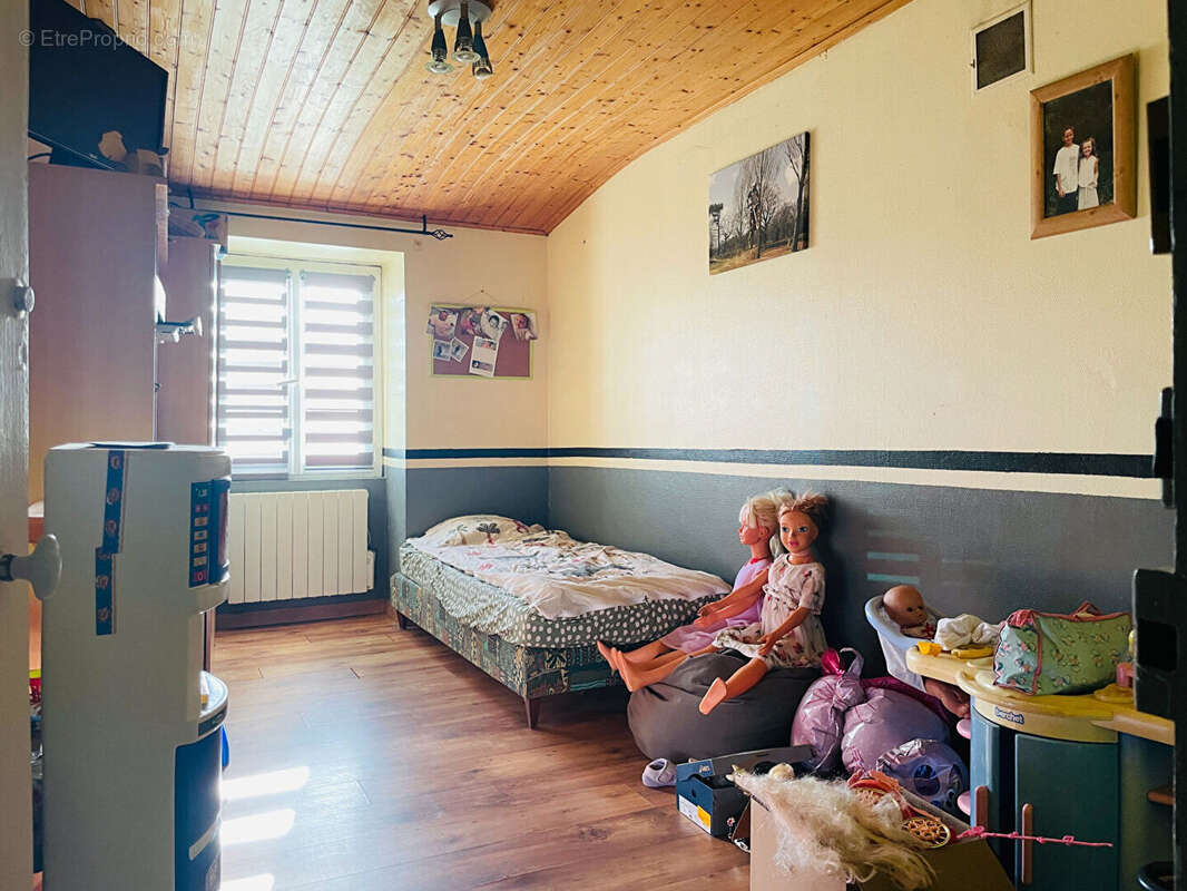 Maison à COMMEQUIERS