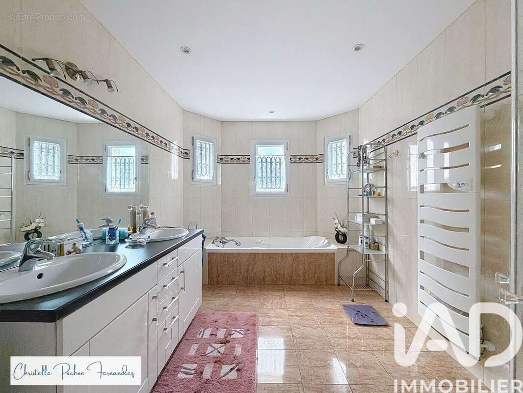 Photo 8 - Maison à SAINT-SAUVEUR-D'AUNIS