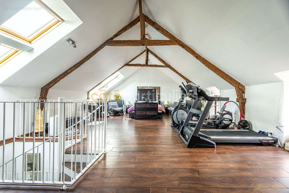 Maison à LA VILLE-ES-NONAIS