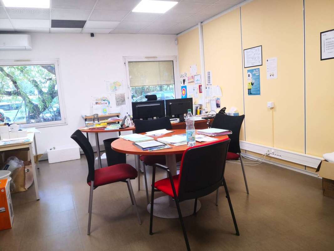 Vends immeuble de bureau / locaux La Seyne 800m2 - photo 6
