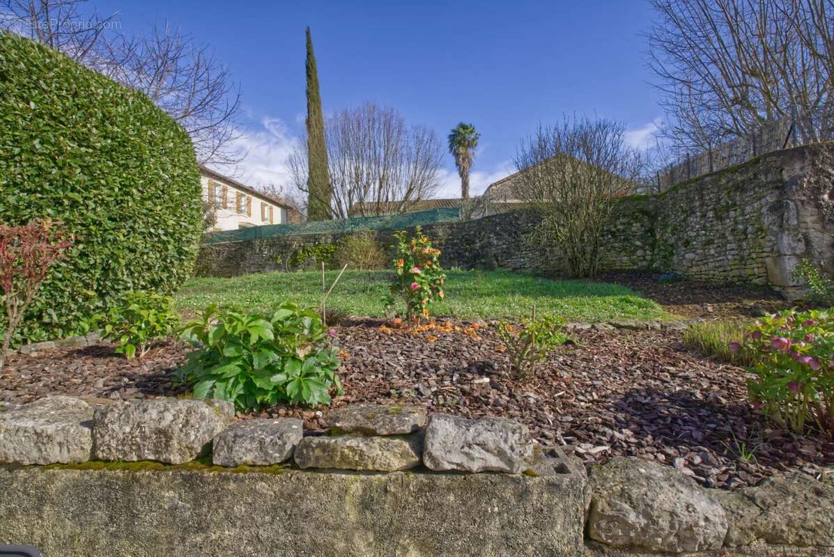 Maison à SAINT-GOURSON