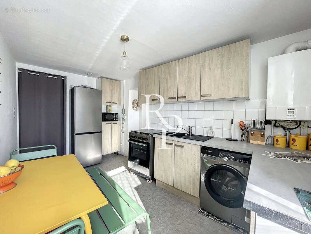 Appartement à CRAPONNE