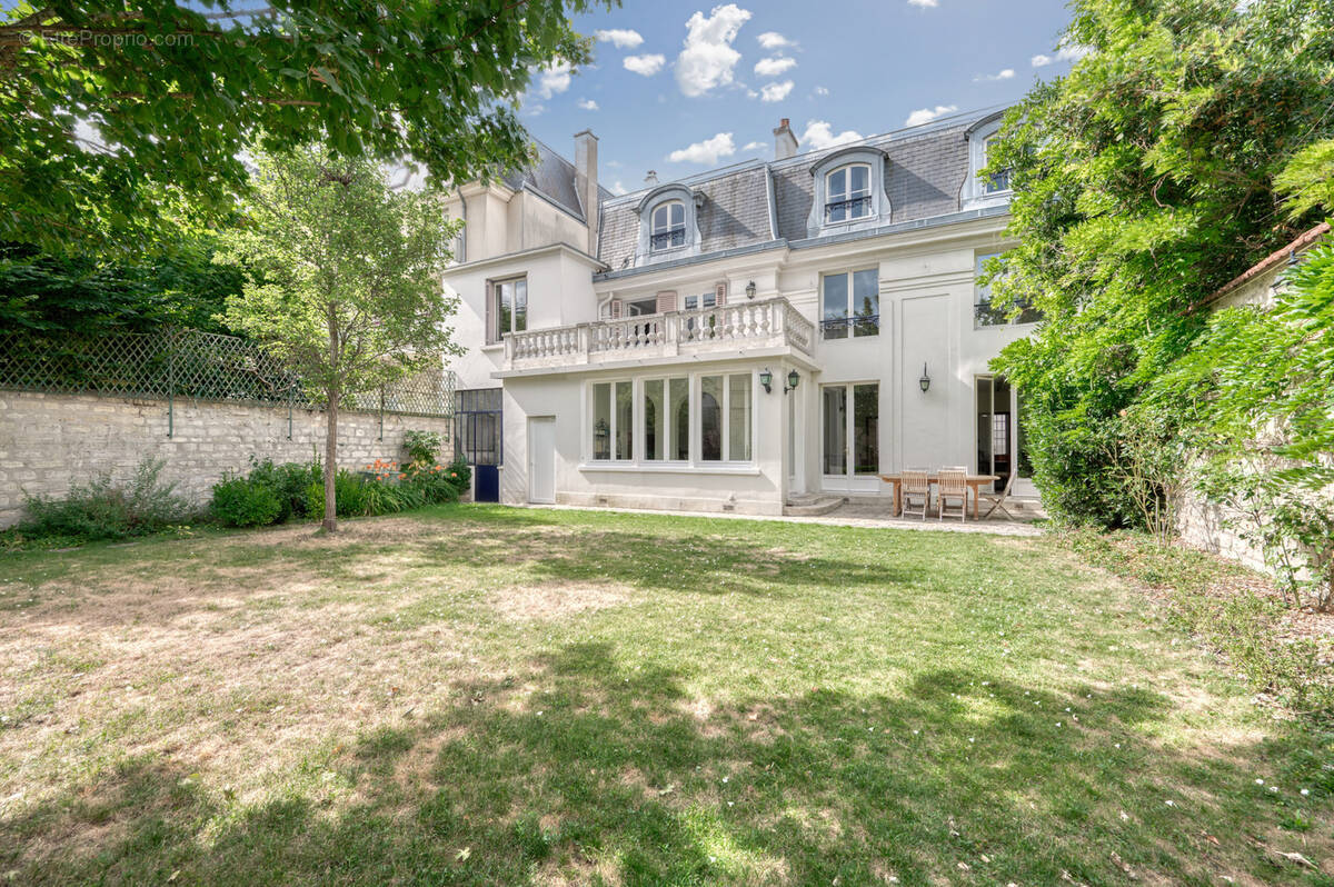 Maison à SAINT-GERMAIN-EN-LAYE