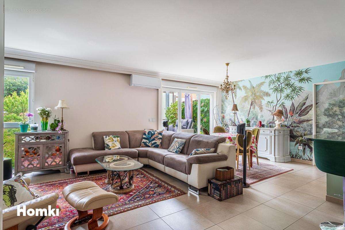 Appartement à LA VALETTE-DU-VAR