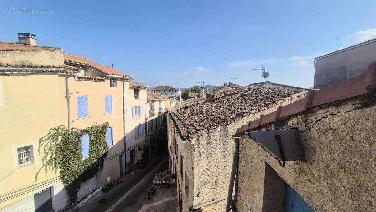 Cuers centre historique - maison de village individuelle de 95 m² - garage - photo 2