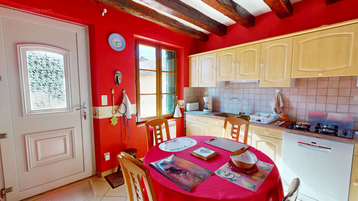 Maison à VILLEBERNIER