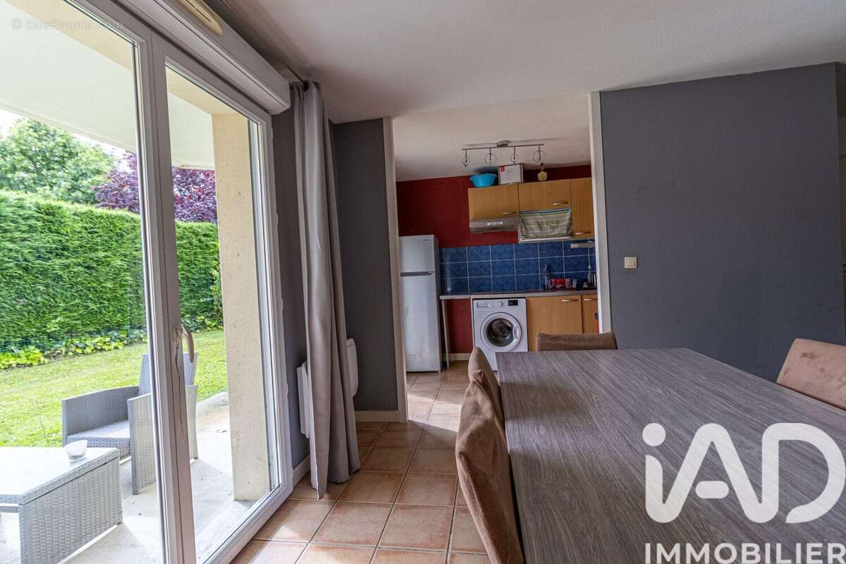 Photo 2 - Appartement à SAINT-ETIENNE-DE-TULMONT
