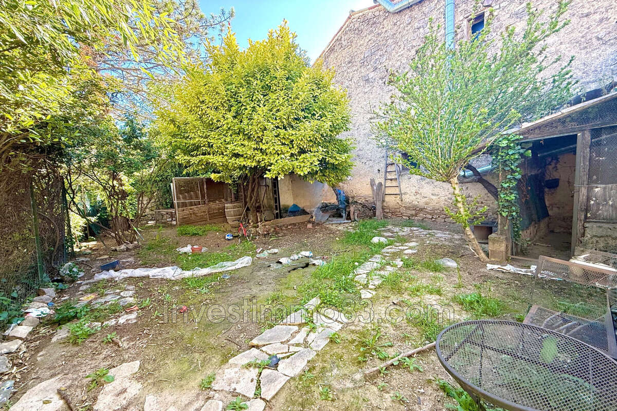 Appartement à BEAUMONT-DE-PERTUIS