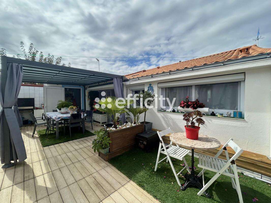 Maison à BEAUVOIR-SUR-MER