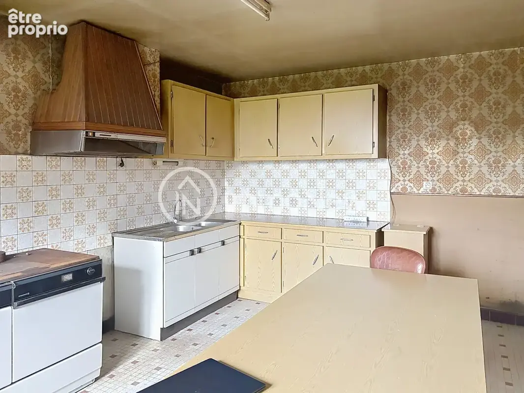 Maison a renover 105 m2 au calme sans voisin proche sur terrain 817 m2 - photo 3