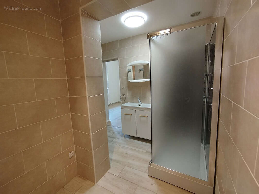 Appartement à GUISE