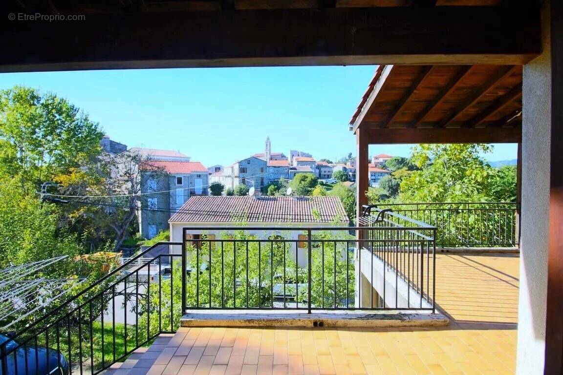 Maison à MOCA-CROCE