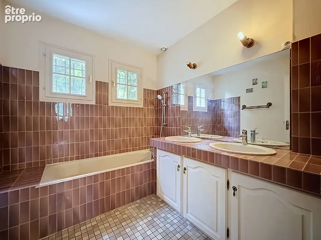 Valloire-sur-cisse ? maison familiale de qualité, 4 chambres, sous-sol complet et beau terrain arboré - photo 8