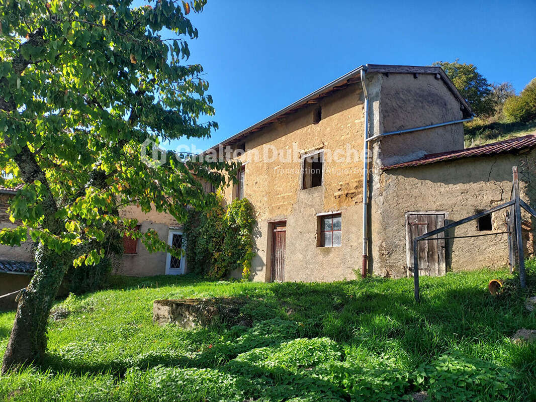 Maison à SAINTE-COLOMBE-SUR-GAND