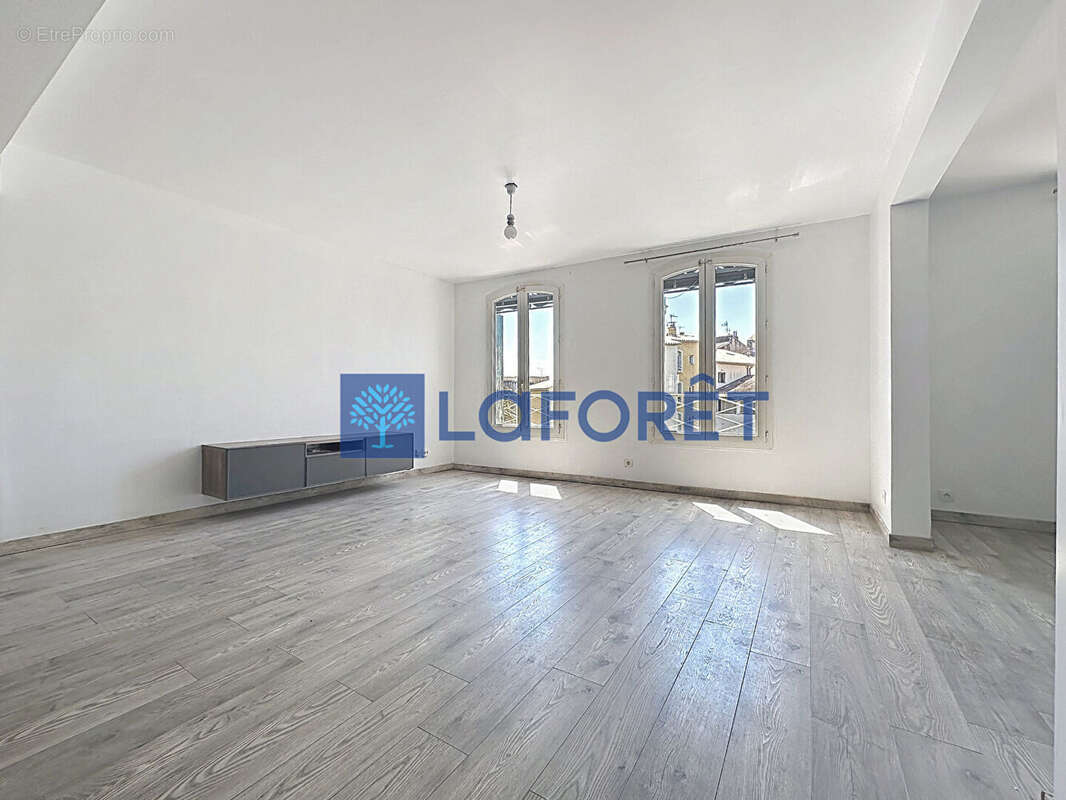 Appartement à DRAGUIGNAN