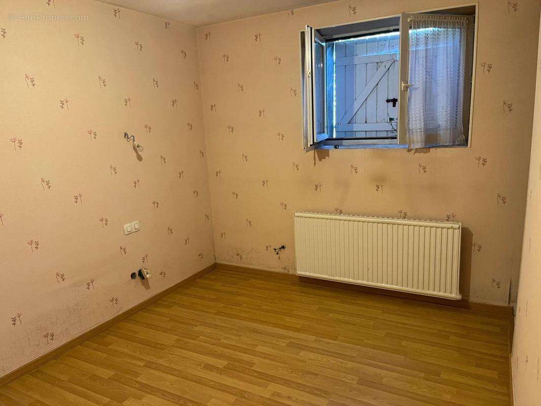 Maison à CONDE-SUR-SARTHE