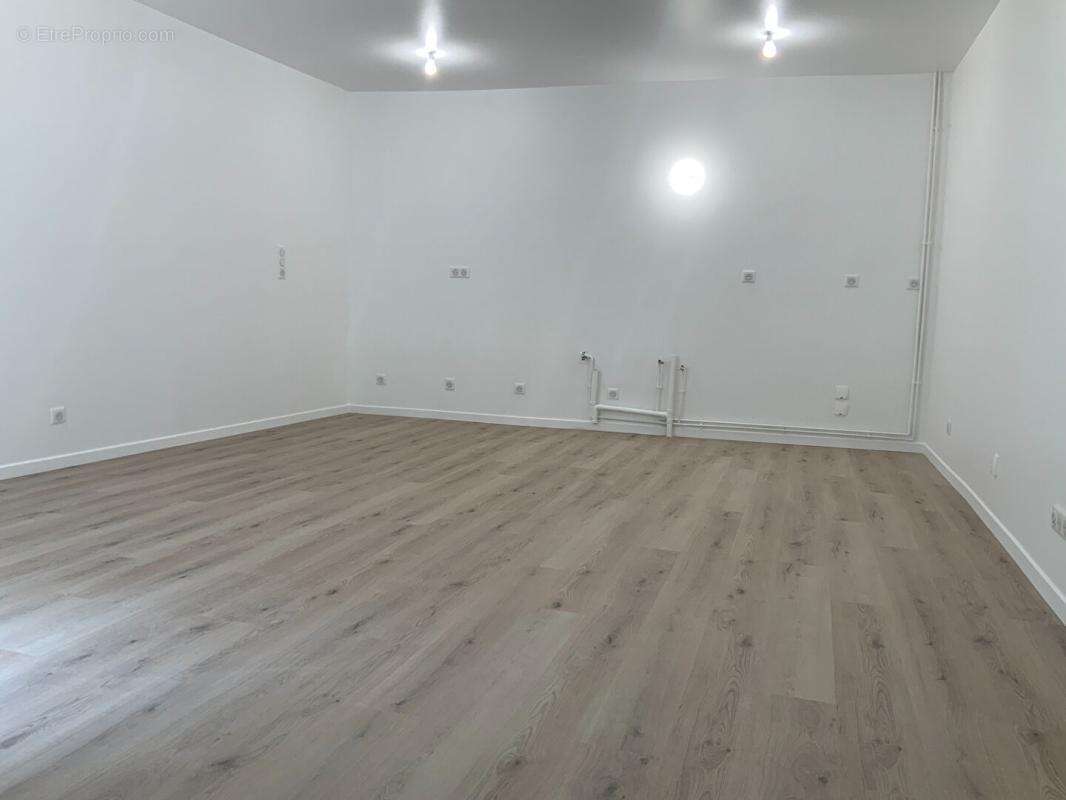 Appartement  T2 en rez de chaussé Fontainebleau - photo 4