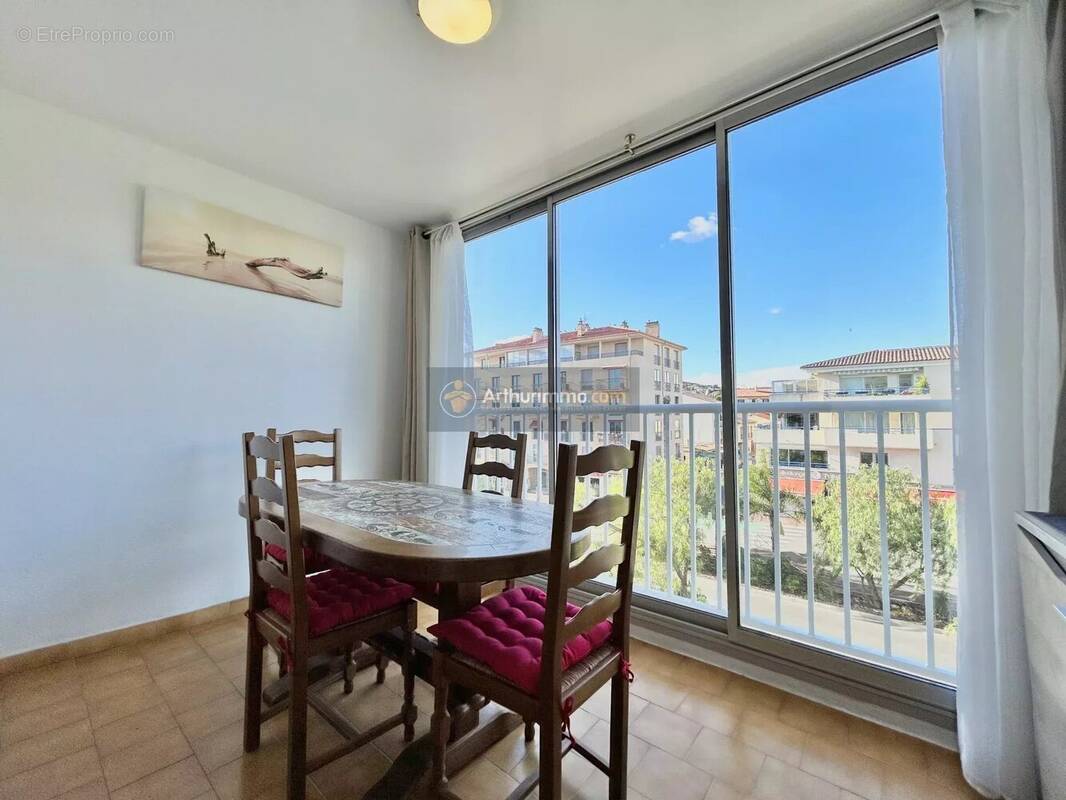 Appartement à FREJUS