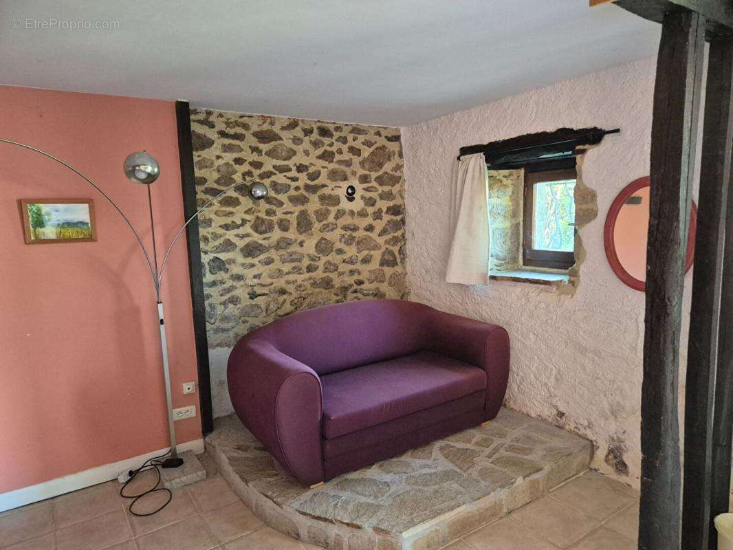 Maison à SAINT-BONNET-ELVERT