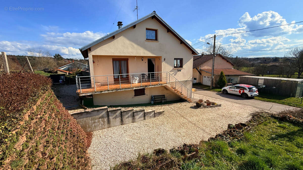 Maison à SAINTE-BARBE