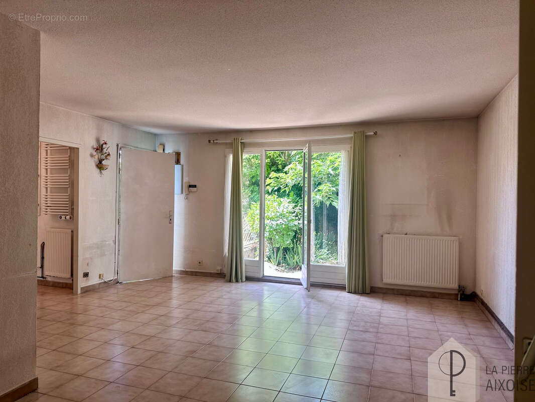 Maison 5 pièces 100m2 avec jardin, dépendances et garage à Aix en Provence - photo 2