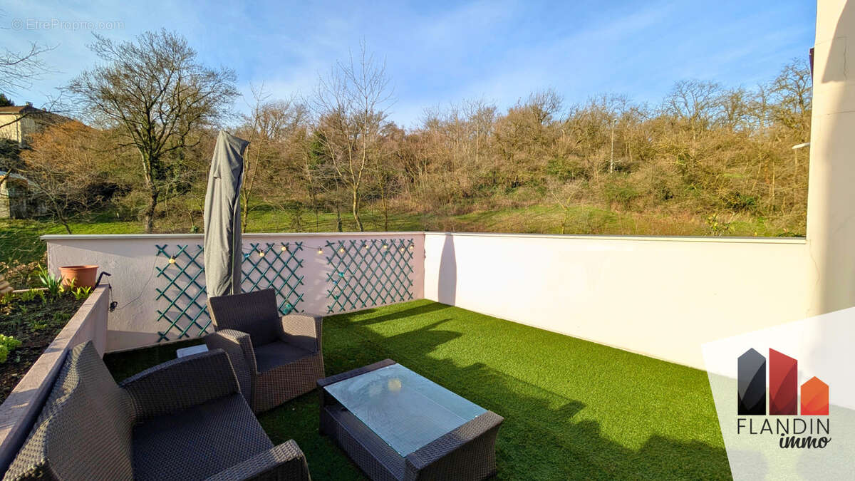 Appartement à IRIGNY