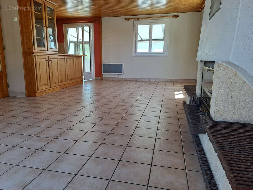Maison à LA ROUXIERE