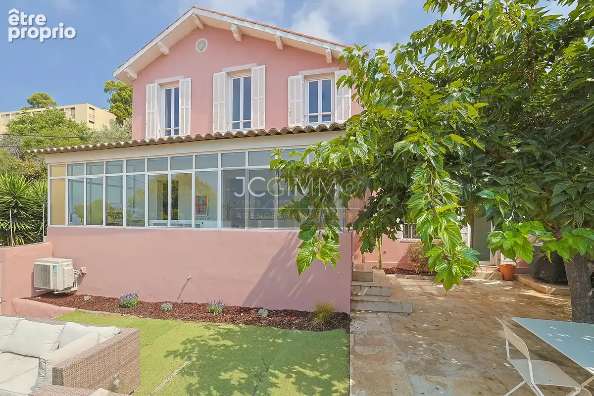 Maison d'exception   t4 de 98 m2   rooftop   vue mer   garage - photo 2